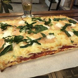 Café Republicano - Pizza mediana de salmón ahumado y rúcula