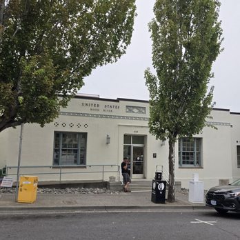 US Post Office - Streetview - Post Offices Near Me - Hood River, Oregon US Post Office - Streetview - Post Offices Near Me - Hood River, Oregon