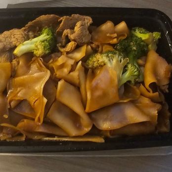 New Thai Bistro - Beef Pad See-Ew - Thai Near Me - Pleasanton, California