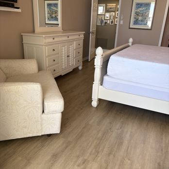 Surface Rocket - Brand new installation bedroom, luxury vinyl plank. - Flooring Near Me - Bradenton, Florida Surface Rocket - Brand new installation bedroom, luxury vinyl plank. - Flooring Near Me - Bradenton, Florida
