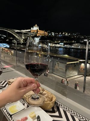 Wine Quay Bar (Porto) by null