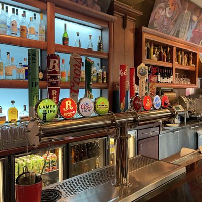 Reuben's Deli & Steakhouse by null