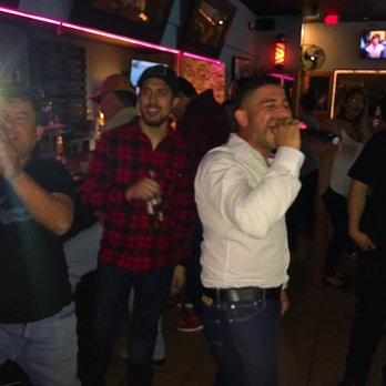 Padrino's Draft House & Grille - Sports Bars Near Me - Lawndale, California