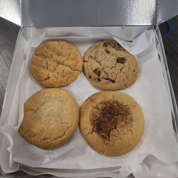 Tiff's Treats - Peanut Butter, Chocolate Chip, Sugar, and Snickerdoodle - Desserts Near Me - Houston, Texas Tiff's Treats - Peanut Butter, Chocolate Chip, Sugar, and Snickerdoodle - Desserts Near Me - Houston, Texas