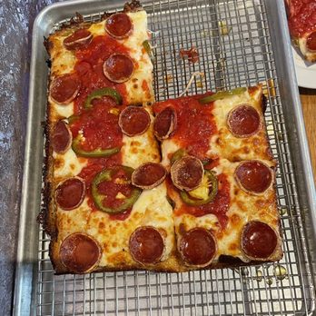 Emmy Squared Pizza - Shaw - Colony - Pizza Near Me - Washington, DC, District of Columbia