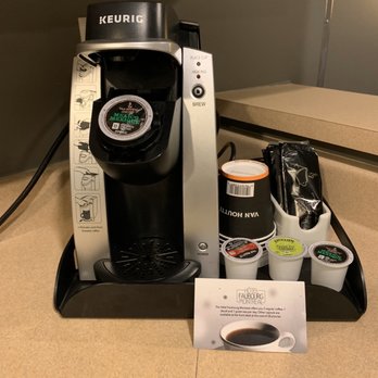 Hôtel Faubourg Montréal - Coffee, kitchen sink, tall fridge, a wine key, and bottle opener--well-stocked! - Hotels Near Me - Montreal, Quebec Hôtel Faubourg Montréal - Coffee, kitchen sink, tall fridge, a wine key, and bottle opener--well-stocked! - Hotels Near Me - Montreal, Quebec