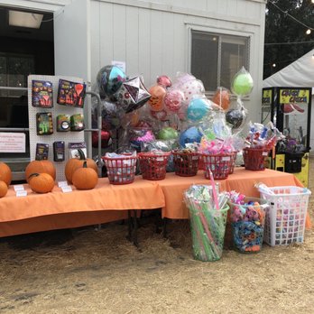 Tina's Pumpkin Patch - Gift table - Pumpkin Patches Near Me - Sherman Oaks, California Tina's Pumpkin Patch - Gift table - Pumpkin Patches Near Me - Sherman Oaks, California