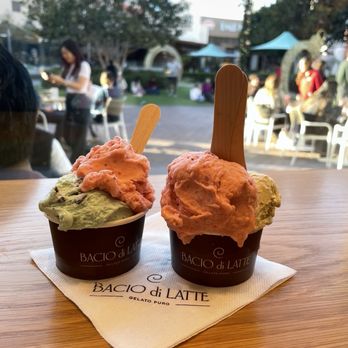 Bacio Di Latte - Piccolo - mint chocolate chip and strawberry || strawberry and pistachio - Gelato Near Me - Irvine, California Bacio Di Latte - Piccolo - mint chocolate chip and strawberry || strawberry and pistachio - Gelato Near Me - Irvine, California