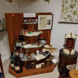 Heimatmuseum Stadt Marsberg - Historische Gerätschaften einer Apotheke