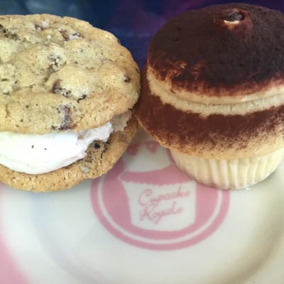 Cupcake Royale by null