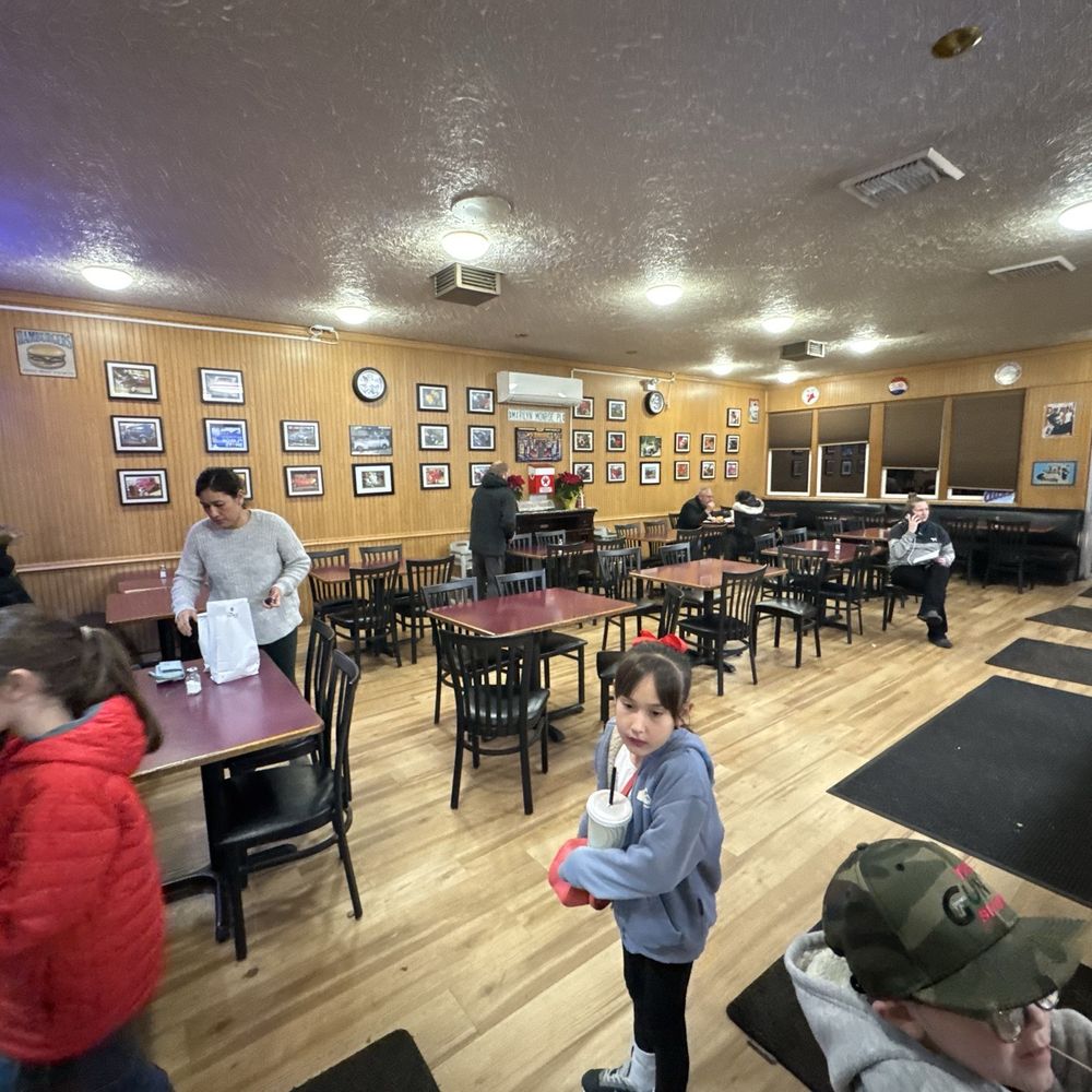 Thrifty Scotsman Drive In ! - Inside - Burgers Near Me - Spokane Valley, Washington Thrifty Scotsman Drive In ! - Inside - Burgers Near Me - Spokane Valley, Washington