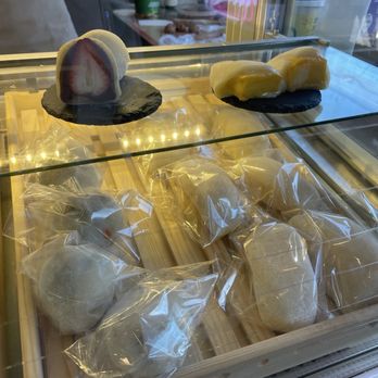 Nomnom Fruit - Desserts Near Me - Toronto, Ontario