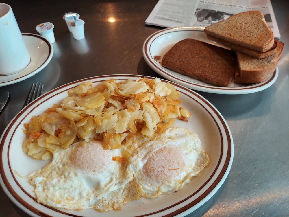 FLAMINGO FAMILY RESTAURANT Updated November 2024 40 Photos & 61