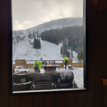 Chair 5 Pub - Outside fire pit - American Near Me - Wenatchee, Washington