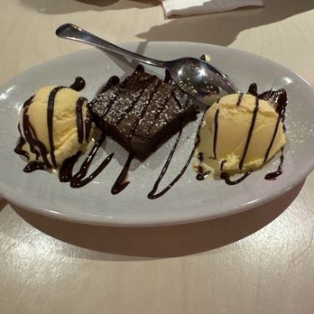 Holey Moley - Brownie dessert - Mini Golf Near Me - Houston, Texas Holey Moley - Brownie dessert - Mini Golf Near Me - Houston, Texas