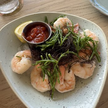 Lahaina Noon - Shrimp cocktail - Hawaiian Near Me - Lahaina, Hawaii