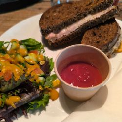 Café 't Swaentje - Tosti ham/kaas, bruin brood