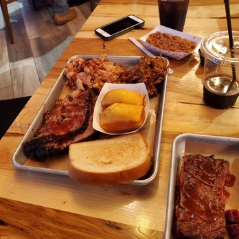 Neon Pig - Brisket, Pulled pork. Sides corn bread and pinto beans. - Barbeque Near Me - Thackerville, Oklahoma Neon Pig - Brisket, Pulled pork. Sides corn bread and pinto beans. - Barbeque Near Me - Thackerville, Oklahoma