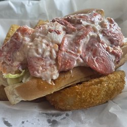 Joey's Place - Lobster roll