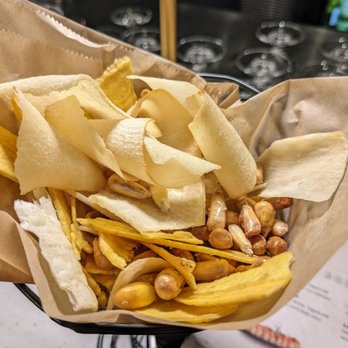 CVI.CHE 105 - Complimentary corn nuts, plantain and Yucca strips YUM! - Peruvian Near Me - Miami, Florida