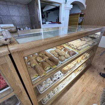 La Central Bakery - Mexican delicacies. - Bakeries Near Me - Canutillo, Texas