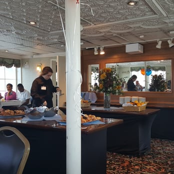 B B Riverboats - Interior - Boating Near Me - Newport, Kentucky