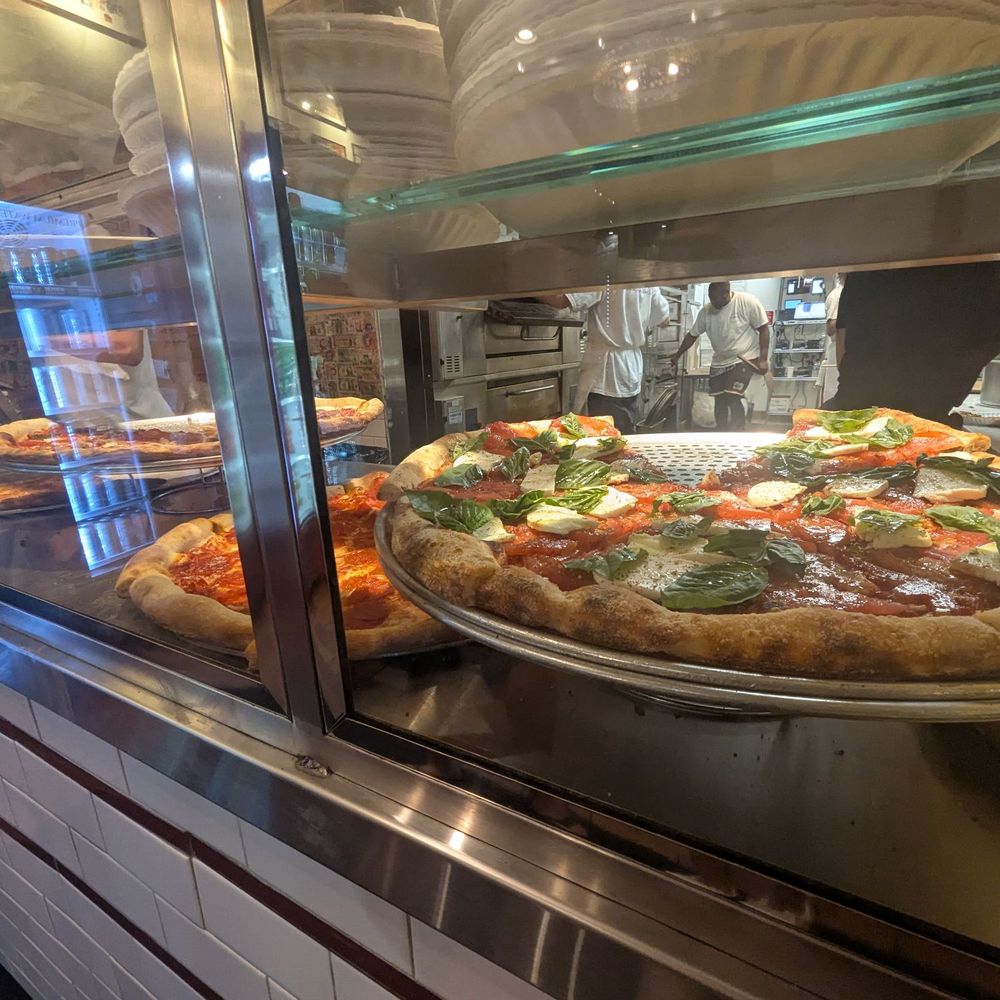 Joe's Pizza - pizza choices - Pizza Near Me - Miami, Florida