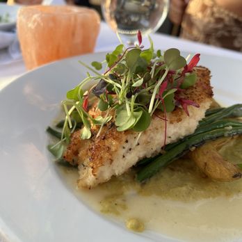 Fleetwood's on Front St - Mahi Mahi - New American Near Me - Lahaina, Hawaii Fleetwood's on Front St - Mahi Mahi - New American Near Me - Lahaina, Hawaii