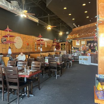 Lanna Thai - Seating area - Thai Near Me - Fleming Island, Florida Lanna Thai - Seating area - Thai Near Me - Fleming Island, Florida