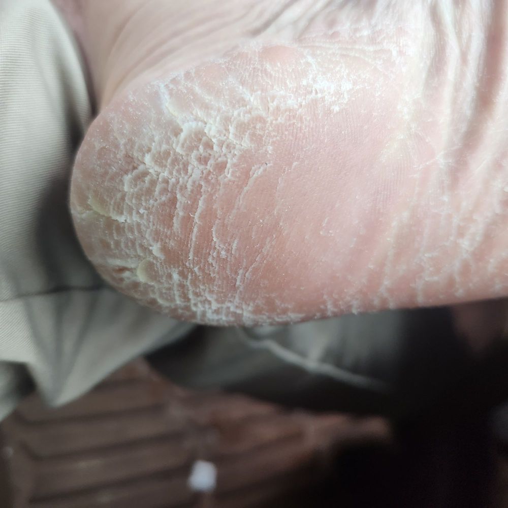 GLOSSY NAILS Updated August 2024 12 Photos & 24 Reviews 13