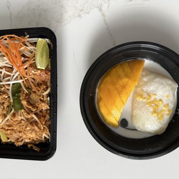 Thai Square - Chicken Pad Thai and Mango with Sticky Rice - Thai Near Me - Richmond, Texas