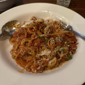 Fiore II Restaurant - Calamari Fra Diavalo - Italian Near Me - Middletown, Connecticut Fiore II Restaurant - Calamari Fra Diavalo - Italian Near Me - Middletown, Connecticut
