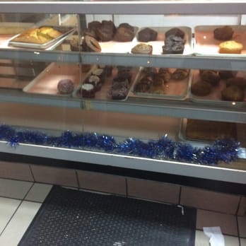Twin Donut - a display case filled with different types of donuts - Restaurants Near Me - Bronx, New York Twin Donut - a display case filled with different types of donuts - Restaurants Near Me - Bronx, New York