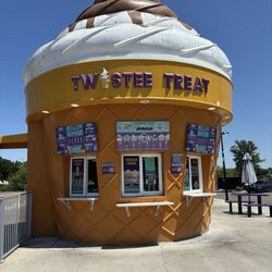 Twistee Treat - Riverview - Exterior