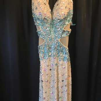 Savvy Seconds - Used, Vintage & Consignment Near Me - New Berlin, Wisconsin Savvy Seconds - Used, Vintage & Consignment Near Me - New Berlin, Wisconsin