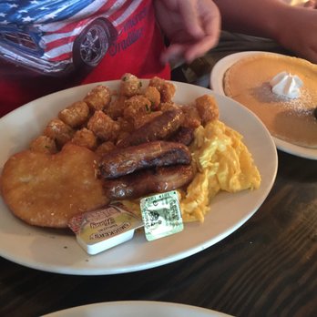 Bay Local Eatery - New American Near Me - Virginia Beach, Virginia