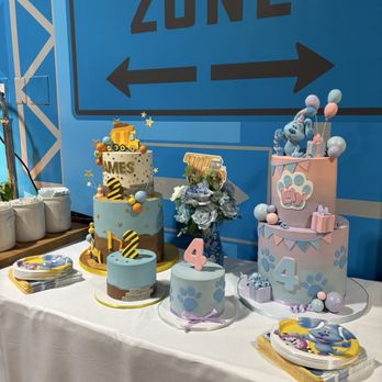 Sweet Traders - Cakes and smash cakes - Bakeries Near Me - Huntington Beach, California Sweet Traders - Cakes and smash cakes - Bakeries Near Me - Huntington Beach, California