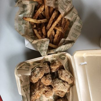 Wingstop - Chicken Wings Near Me - Gulfport, Mississippi
