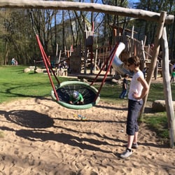 Spielplatz - Schronfeldsteg - Nestschaukel