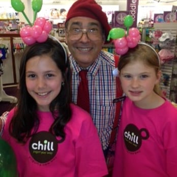 Dr. GEE's Magic and Balloons - Dr GEE performs at private parties, city and business events.  Here's he's with two clients at Belk's Bel-Aire Mall, Mobile, AL. - Magicians Near Me - Mobile, Alabama