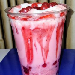 Nipa Hut Cafe - Strawberry boba