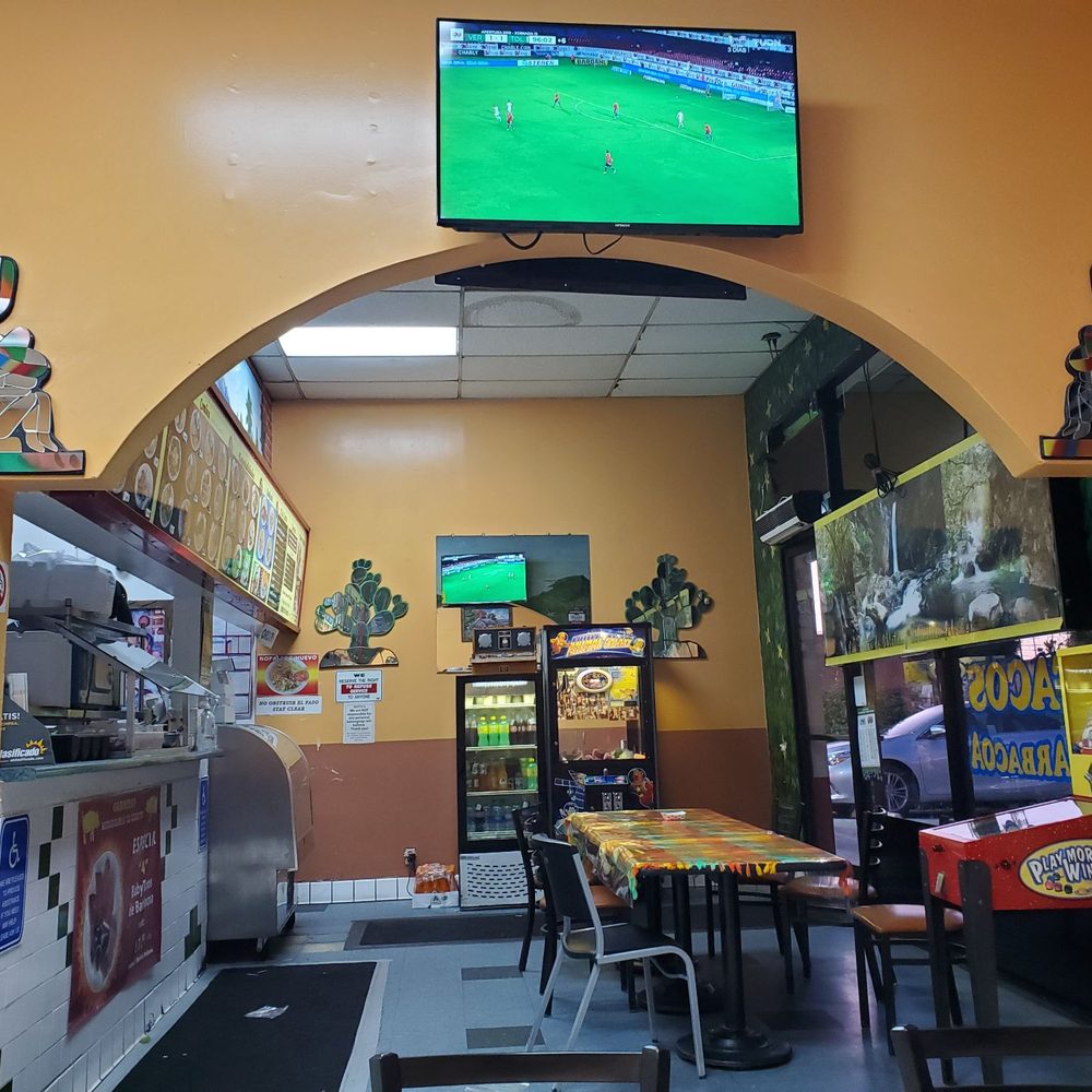 Carnitas Michoacanas - Mexican Near Me - Bell Gardens, California