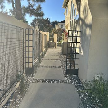 Emerald Landscaping - Sand-finished concrete steps and green screens - Landscape Architects or Designers Near Me Emerald Landscaping - Sand-finished concrete steps and green screens - Landscape Architects or Designers Near Me