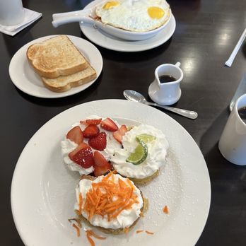 Brunch Cafe-Arlington Heights - Breakfast & Brunch Near Me - Arlington Heights, Illinois