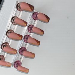 Beauty In The Blink - Press on nails available!