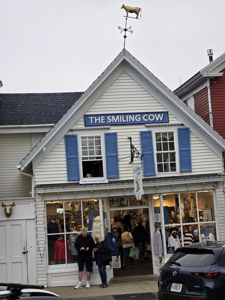 The Smiling Cow Logo