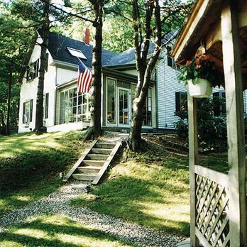 Swan House - Swan House Bed & Breakfast - Hotels Near Me - Camden, Maine Swan House - Swan House Bed & Breakfast - Hotels Near Me - Camden, Maine