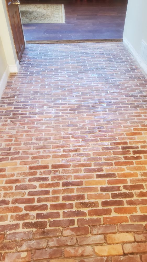 Slide of Gray's Flooring