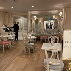Ladurée - Quaint cafe for enjoying your beverage and sweet treat
