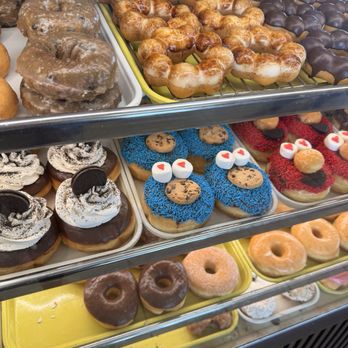 Sak Donuts - Donuts Near Me - Garden Grove, California